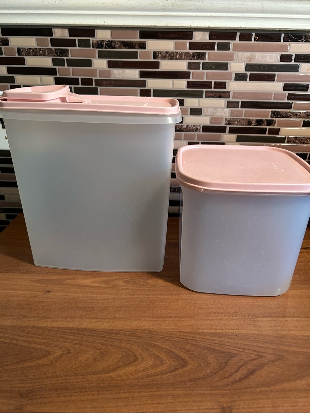 PinkTupperware Kitchen Food Storage-Cereal Keeper Set of 2